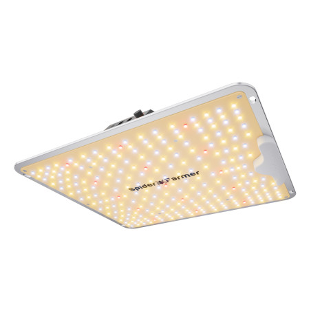 LED svetilka za gojenje Spider Farmer SF1000